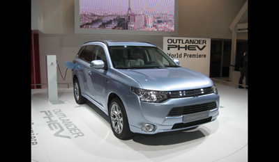 Mitsubishi Outlander PHEV Plug-in Hybrid SUV 2013 7